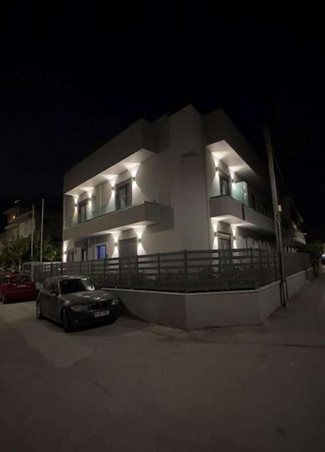 30 Senses Luxury Apartment Insight Ialysos  Bagian luar foto